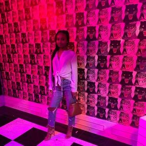 Meet your Posher, Vanessa